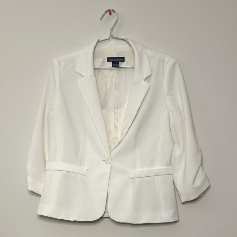 Jessica Howard White Blazer